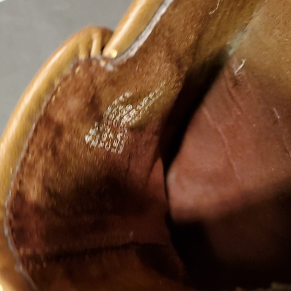 Brown leather Stride Rite Bridgette Girls Size 4 Excellent condition. - Picture 8 of 8